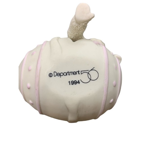 DEPARTMENT 56 Snowbunnies SURPISE IT'S ME Easter Egg Baby Bunny 1994 - Picture 9 of 9